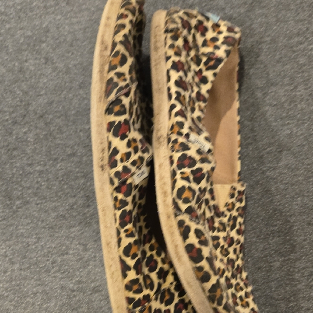 Toms Brown and Black Flats Leopard Print - Picture 4 of 5